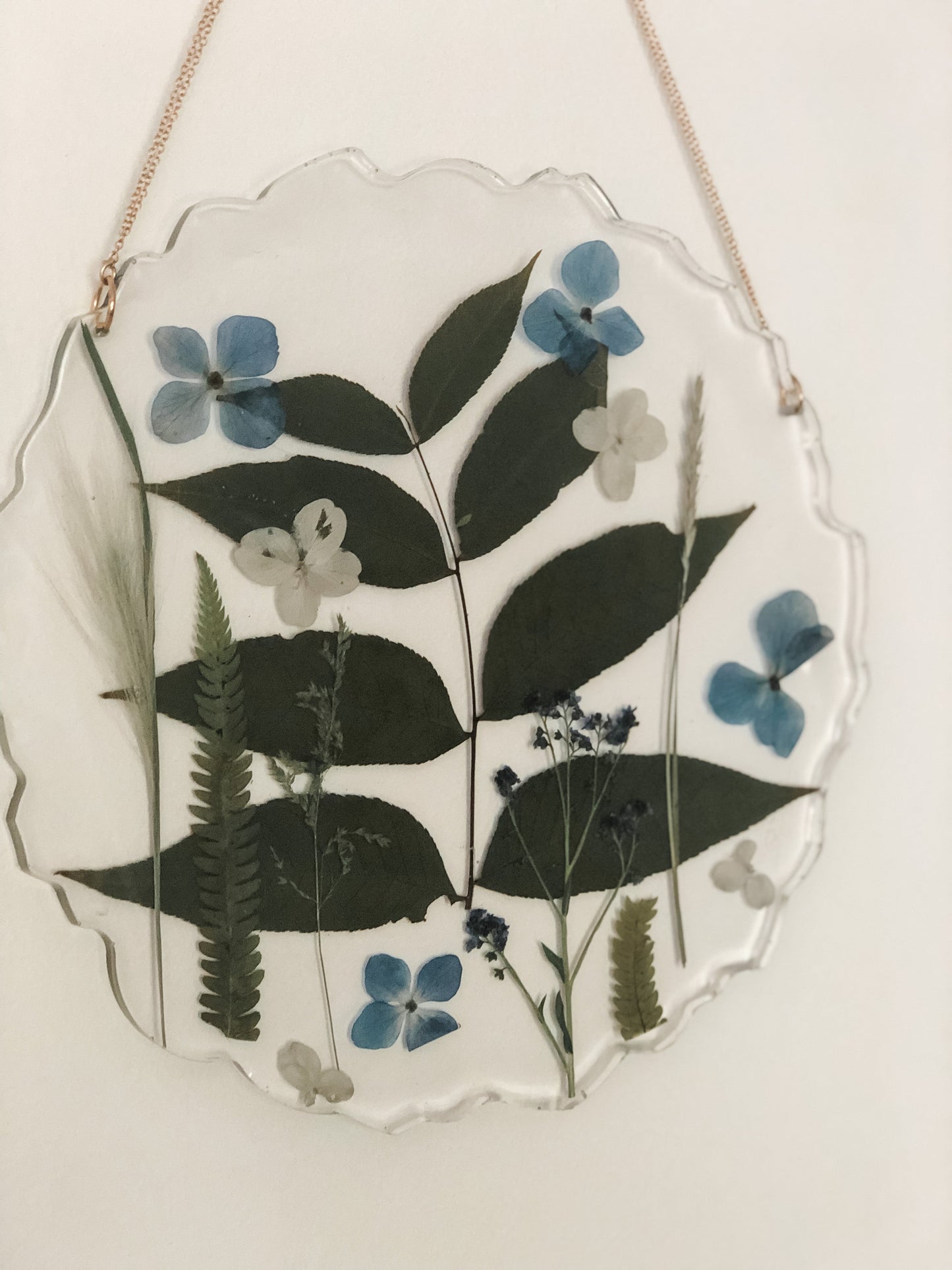 Wilde Fleur Co. Flower Resin Wall Hanging