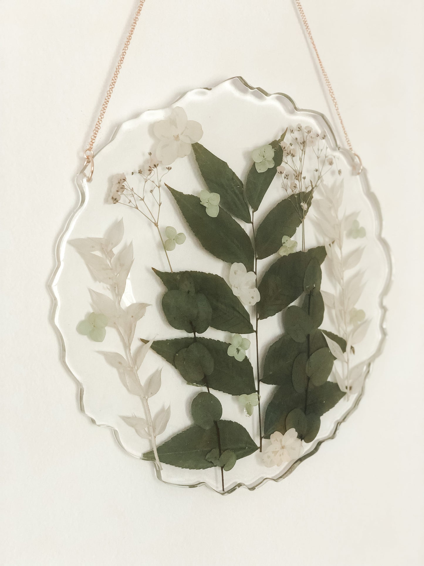 Wilde Fleur Co. Flower Resin Wall Hanging