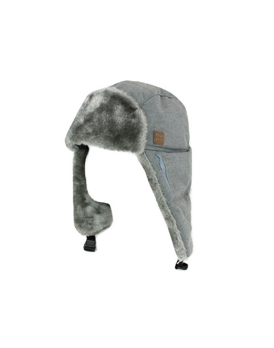 Product Image – Image showing trapper-style hat weaved in medium grey colour.