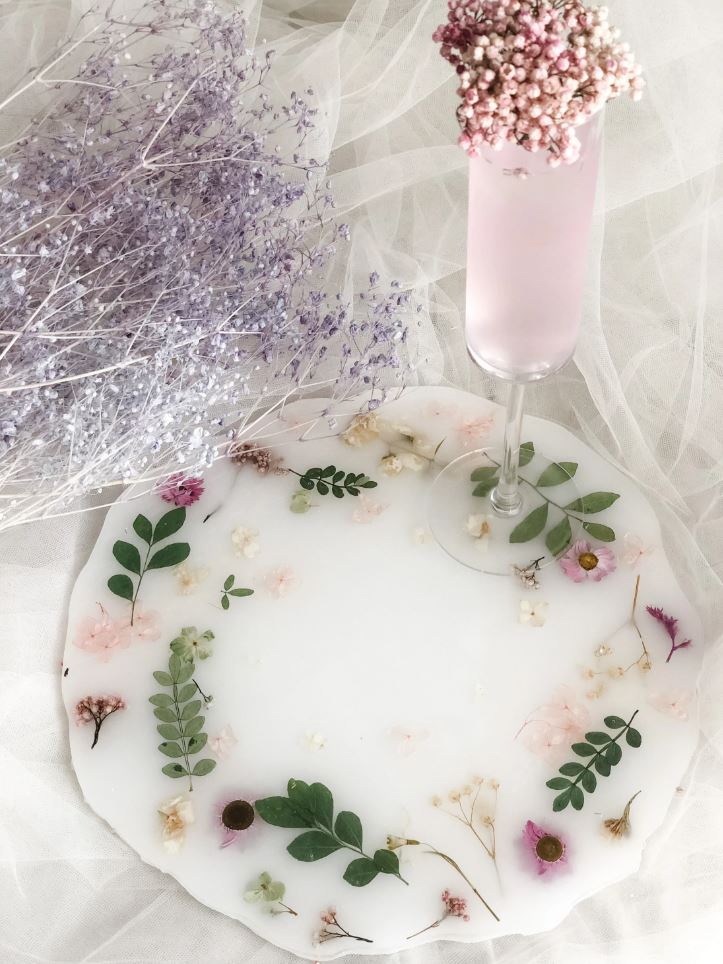 Wilde Fleur Co. Flower Resin Tray