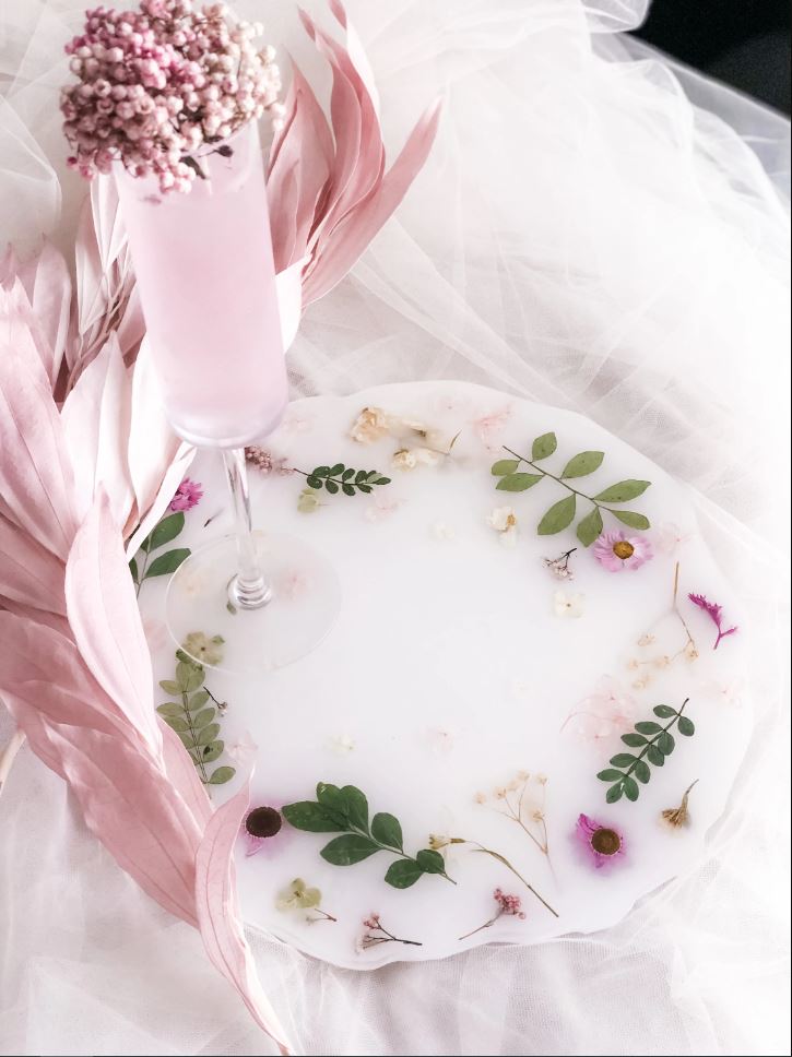 Wilde Fleur Co. Flower Resin Tray