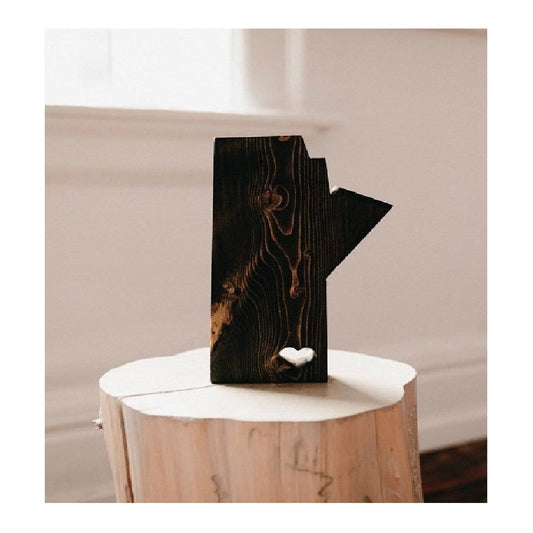 Product Image – Image showing wood piece shaped as province of Manitoba.